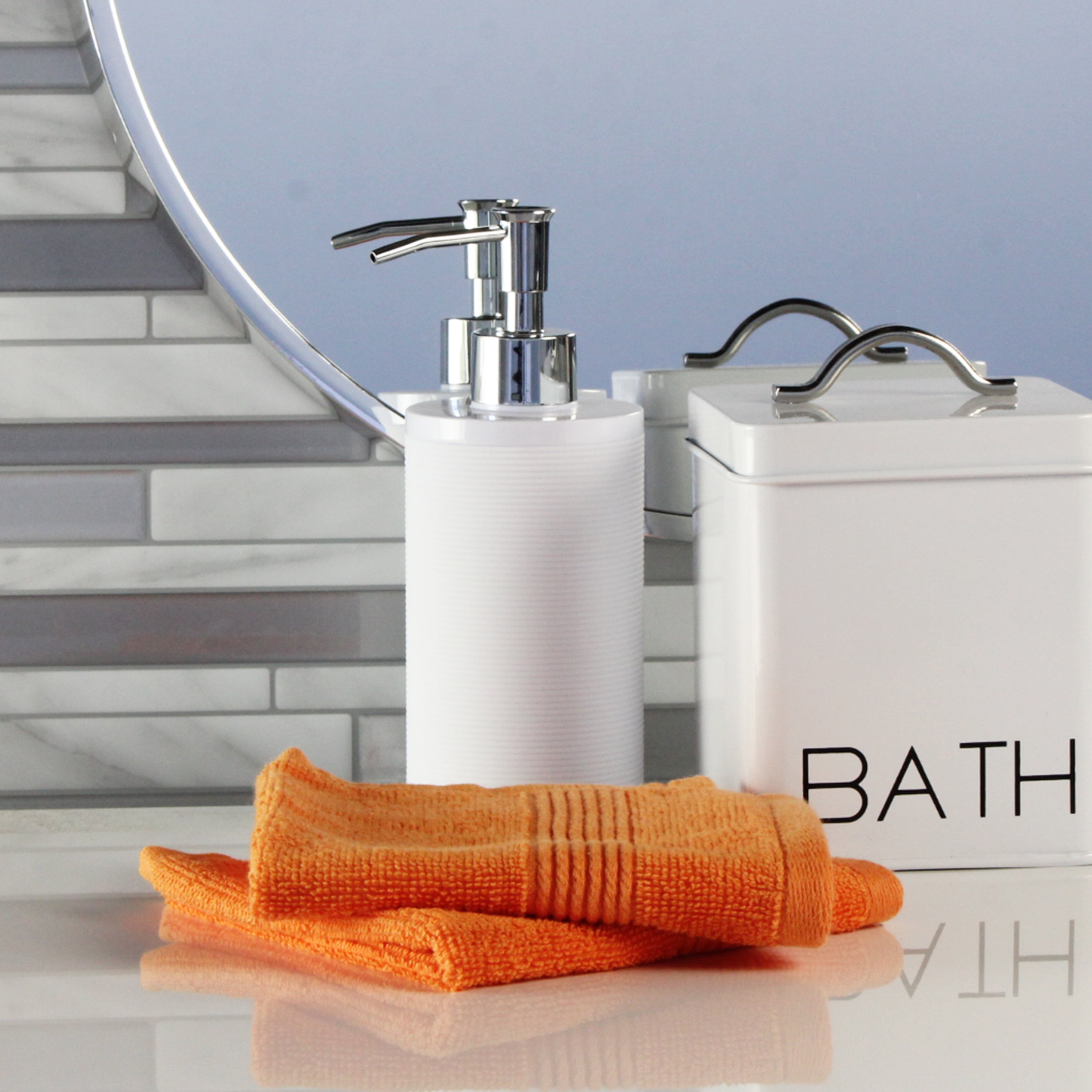 Freshee 2Piece Washcloth Set, Orange Featuring Intellifresh Antimicrobial Technology