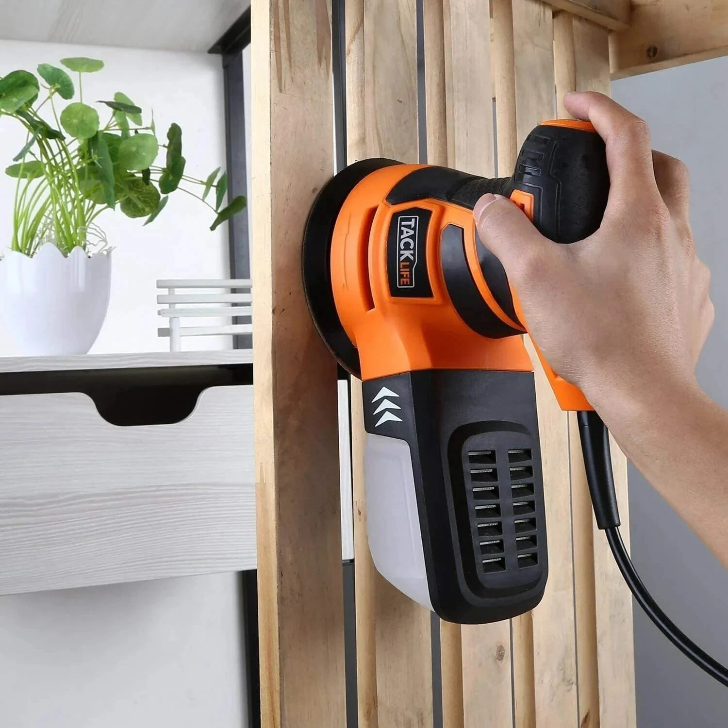 New TACKLIFE 5-Inch Random Orbital Sander 3.0A w/ 12Pcs Sandpapers, 6 Variable Speed