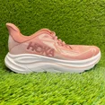 thumbnail image 1 of Hoka One One Clifton 10 Chaussures de Course Athlétiques pour Femmes Taille 8 Rose, 1 of 6