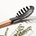 thumbnail image 4 of Servidor de pasta Epicurean Gourmet con cabeza de nylon negro, 4 of 4
