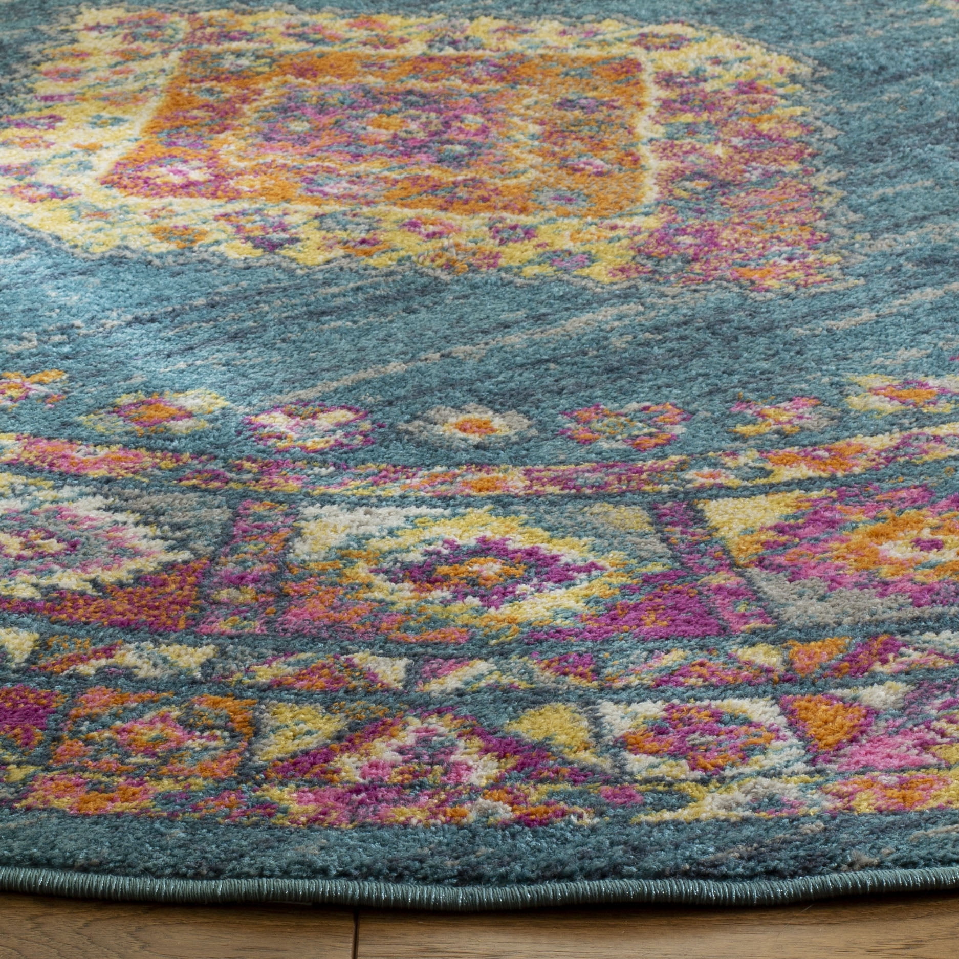 SAFAVIEH Madison Emmet Traditional Area Rug, Light Blue/Orange, 6'7" x 6'7" Round