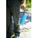 thumbnail image 5 of Botella de agua Stanley Quick Flip GO de 710 ml con aislamiento azul, 5 of 6