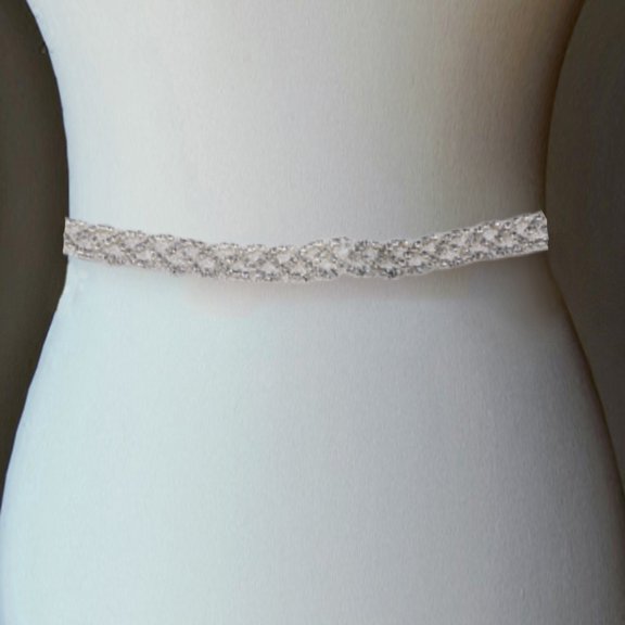 SEWCHICS White Bridal Belt with Sparkling Rhinestones, Elegant Wedding Dress Accessory for Ceremony, Reception, and Special Occasions