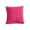 thumbnail image 2 of Housses de Coussin de Noël - Taies d'Oreiller Rouges en Peluche pour Décoration de Canapé et Lit, 2 of 6