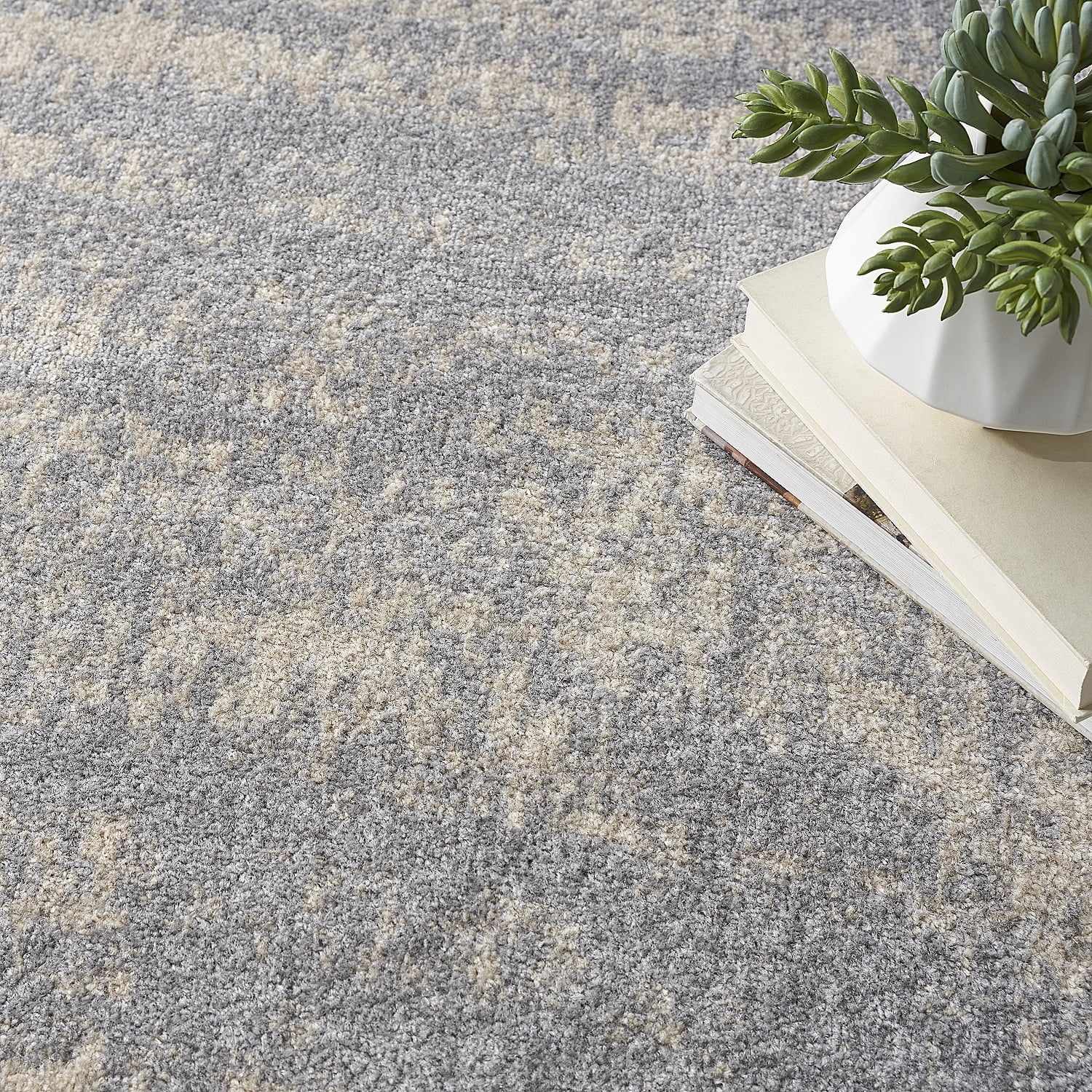 Nourison Essentials Indoor/Outdoor Grey/Beige 10' x 14' Area Rug, (10x14)