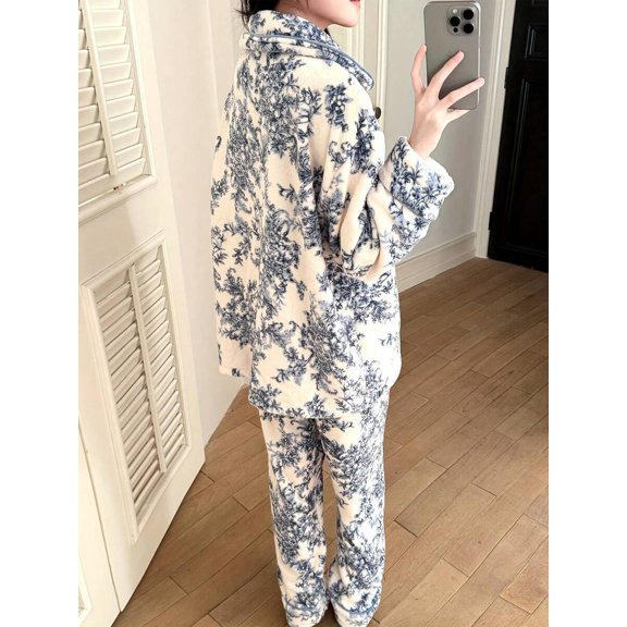 Womens Multicolor Floral Print Fleece Pajama Set - Cozy Long Sleeve