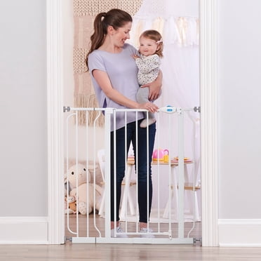 Regalo Easy Step Extra Tall Walk-Through Baby Gate, 29.5-38.5 in, Pressure Mount with Hardware Mount Option, Fits Doorways & Hallways, Ages 6-24 Months
