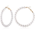 thumbnail image 1 of Pendientes de aro con perlas, pendientes de aro redondos, pendientes de aro dorados, pendientes de aro elegantes con cuentas de concha, joyería de moda para las orejas, regalos para mujer, 1 of 7