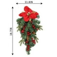 thumbnail image 1 of Couronne de Larme de Noël d'Hiver Artificielle de Noël avec la Fleur Rouge de Pomme de Pin de Baie et Boules Rouges Décoration Pendentif de Suspension de Couronne de Noël pour la Suspension de Porte de Mur de Vacances, 1 of 6