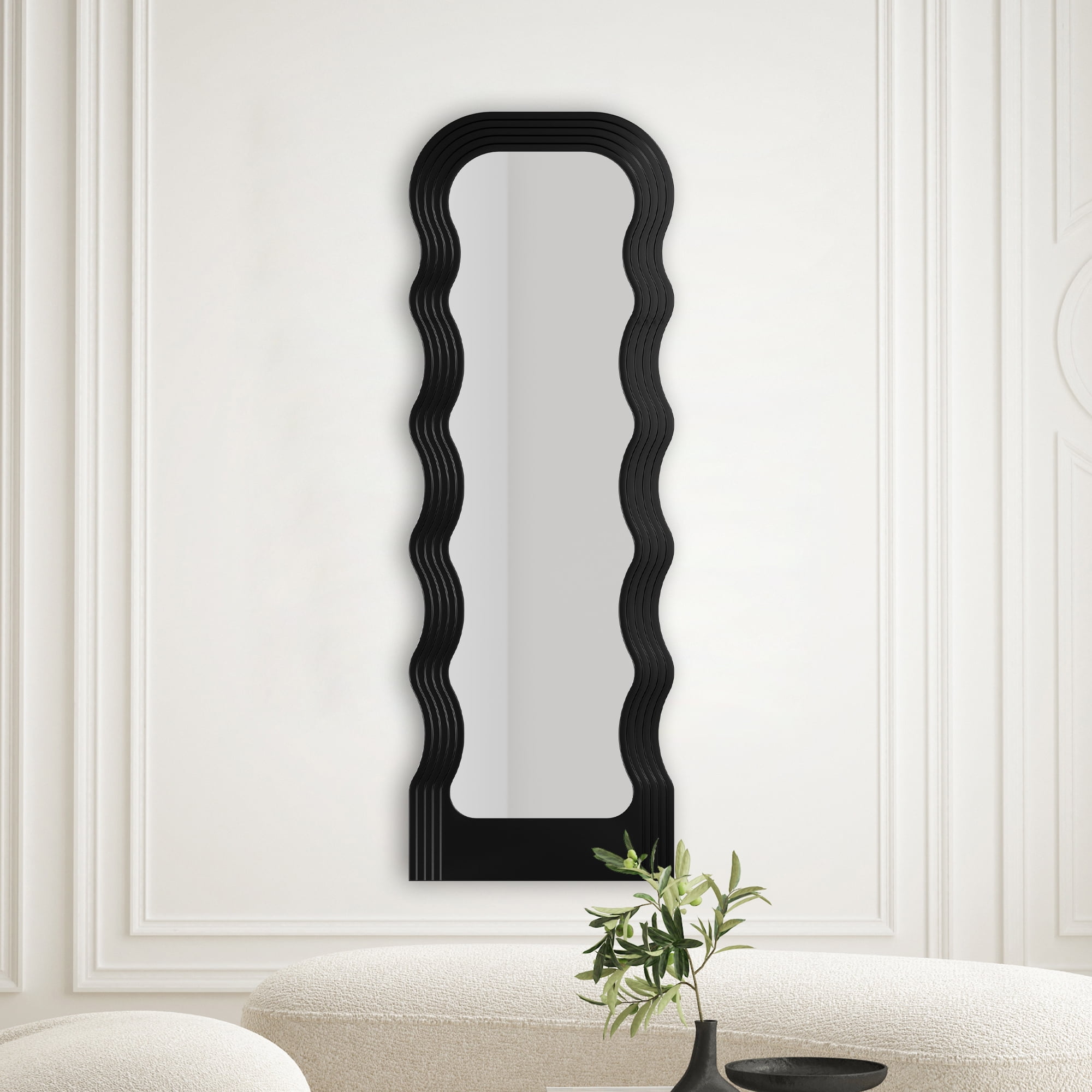 MOEBE MIRROE BLACK φ20cm Tall Wall Mirror by Moebe – April & The Bear