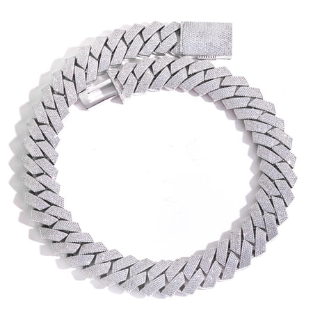 CARÁTIX – 30mm 7-Row Iced Out Miami Cuban Link