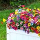 thumbnail image 4 of Flores artificiales ShareConn para decoración de primavera al aire libre, 40 paquetes, 4 of 7