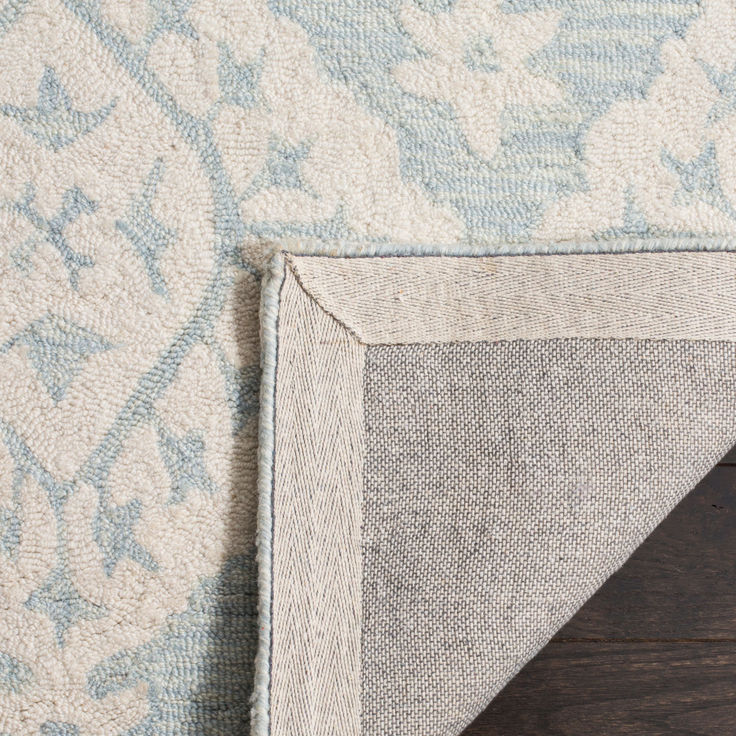 SAFAVIEH Micro-Loop Linton Damask Trellis Wool Area Rug, Light Blue, 2'6" x 4'