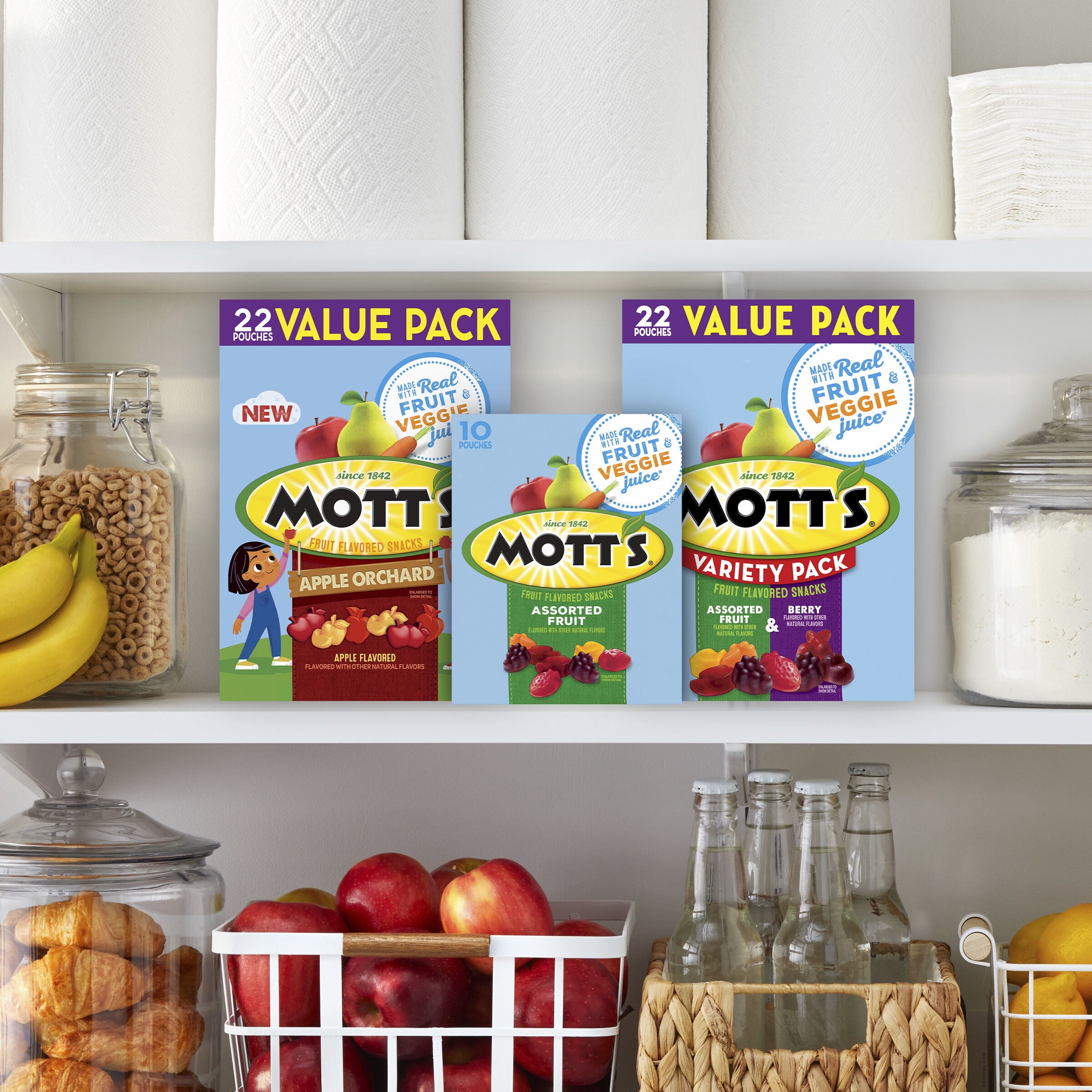 Mott's Fruit Flavored Snacks, Assorted Fruit, Pouches, 0.8 oz, 90 ct