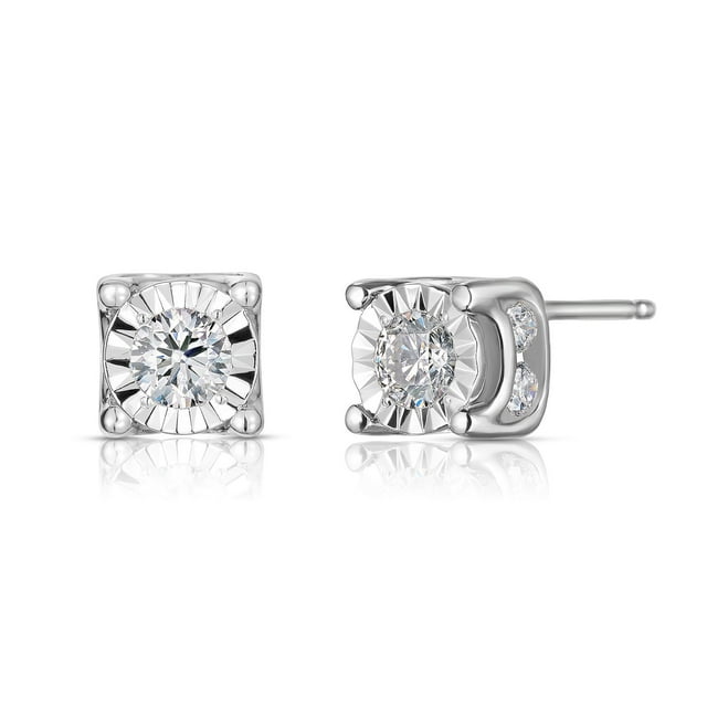 0.95 CT. T.W. Round Cut Diamond Stud Earrings in 14K Gold