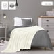 thumbnail image 2 of Manta Utopia, cama doble, 152 x 203 cm, color marfil, 300 g/m², suave, 2 of 9