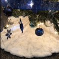 thumbnail image 5 of Falda Chichic para árbol de Navidad, piel sintética blanca, 122 cm, con lentejuelas, 5 of 5