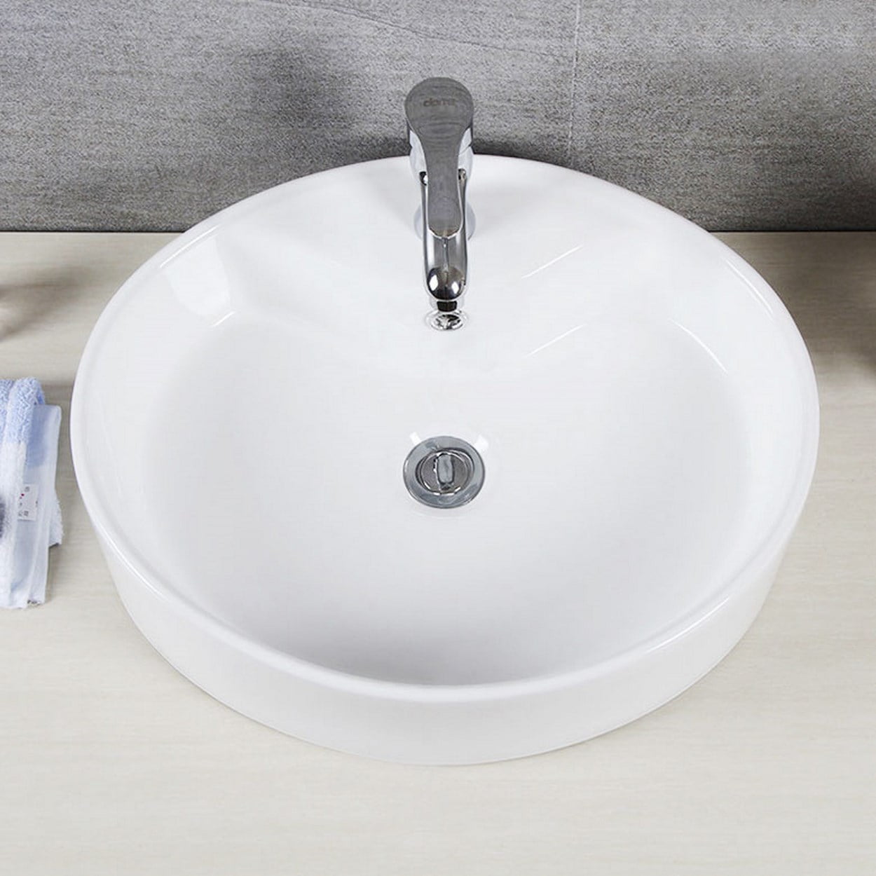Safavieh Solea Brook Bathroom Sink in White