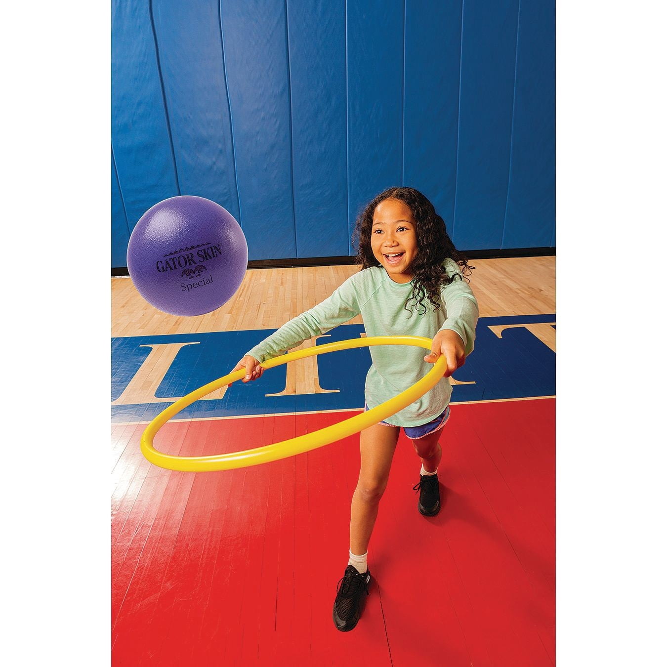 S&S Worldwide Gator Skin Special-8 Foam Balls. 8" PU Coated Foam Balls with Medium Density Foam Core. No-Sting Balls are Great for GaGa Pits, Dodgeball, PE Games and More. Set of 6.