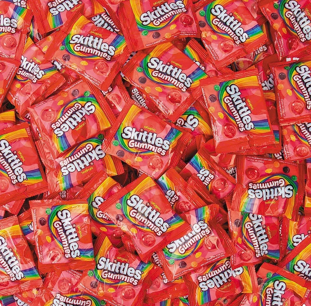 Skittles Gummies Original, Assorted Fruit Flavors, Fun Size Packets, Individually Wrapped, Bulk Gummy Candy (4 Pounds)