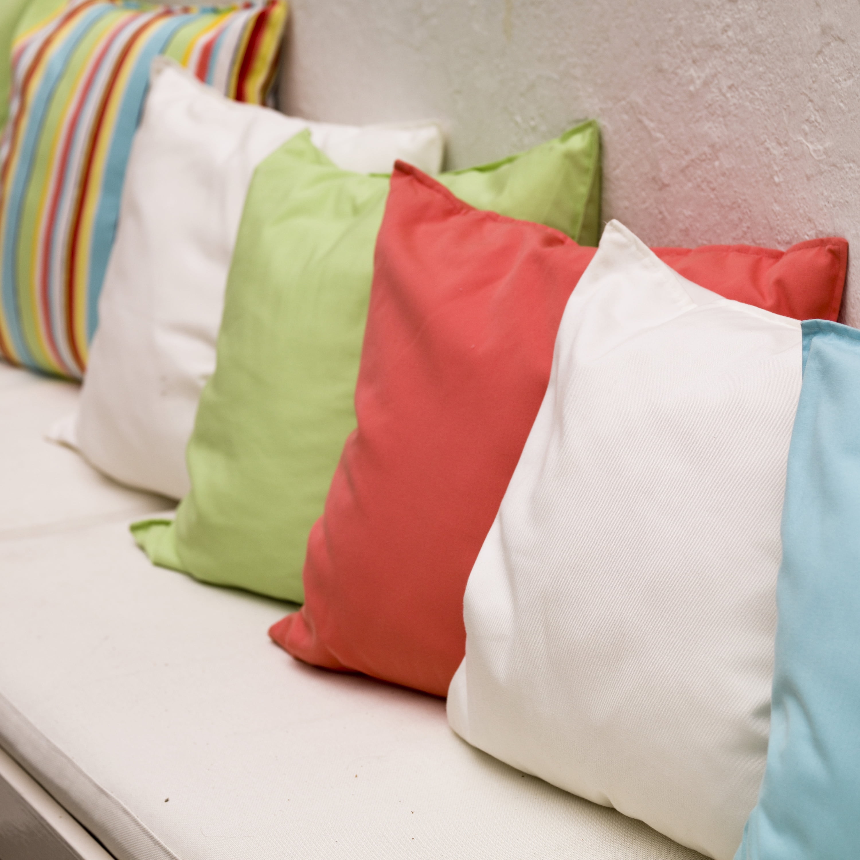 Poly-Fil® Premier™ Accent Pillow Insert 18 x 18 - Fairfield