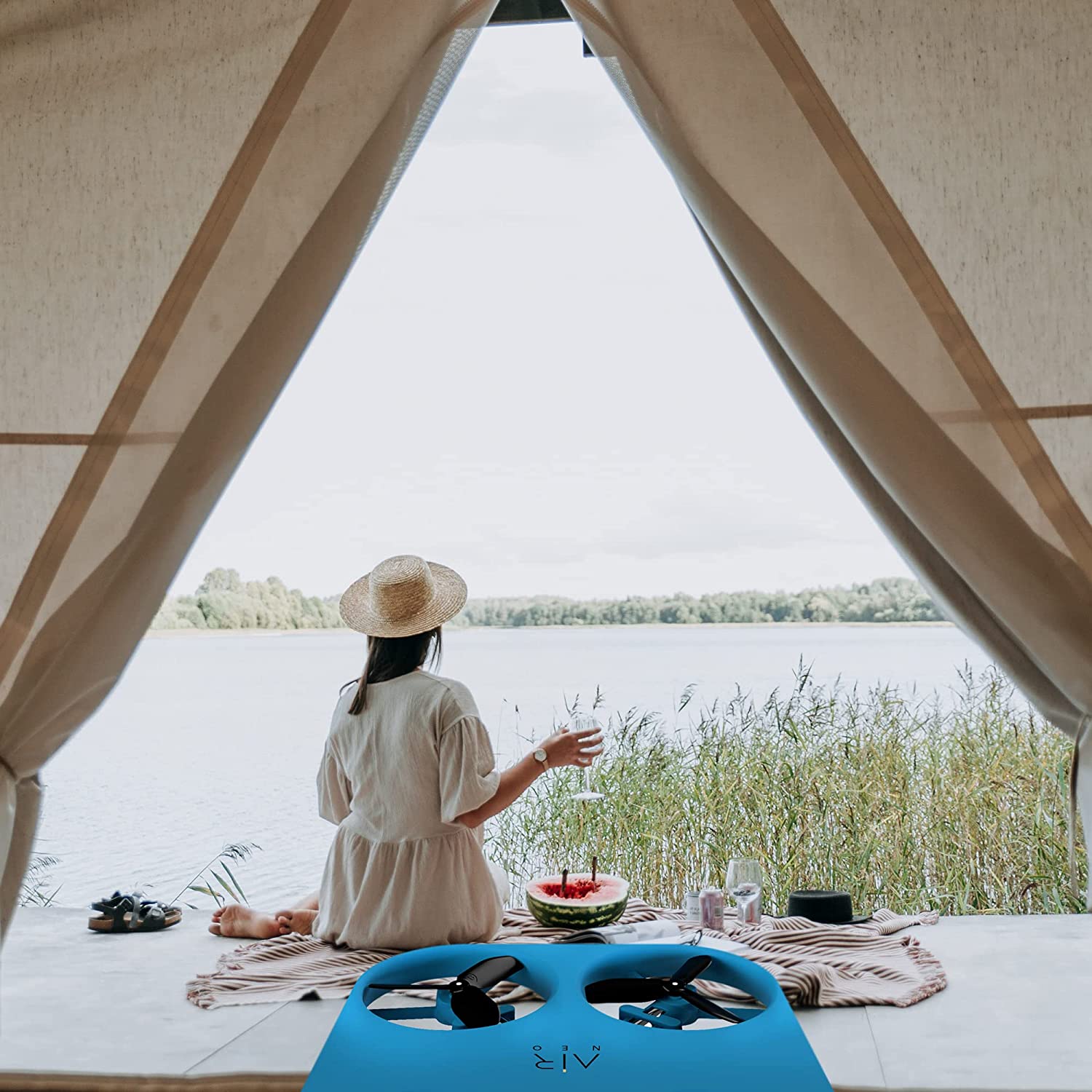 Drone Miniature AirSelfie AIR PIX - Caméra Aérienne 12MP, Vidéo 1080p, Vol Autonome, Ultra-léger