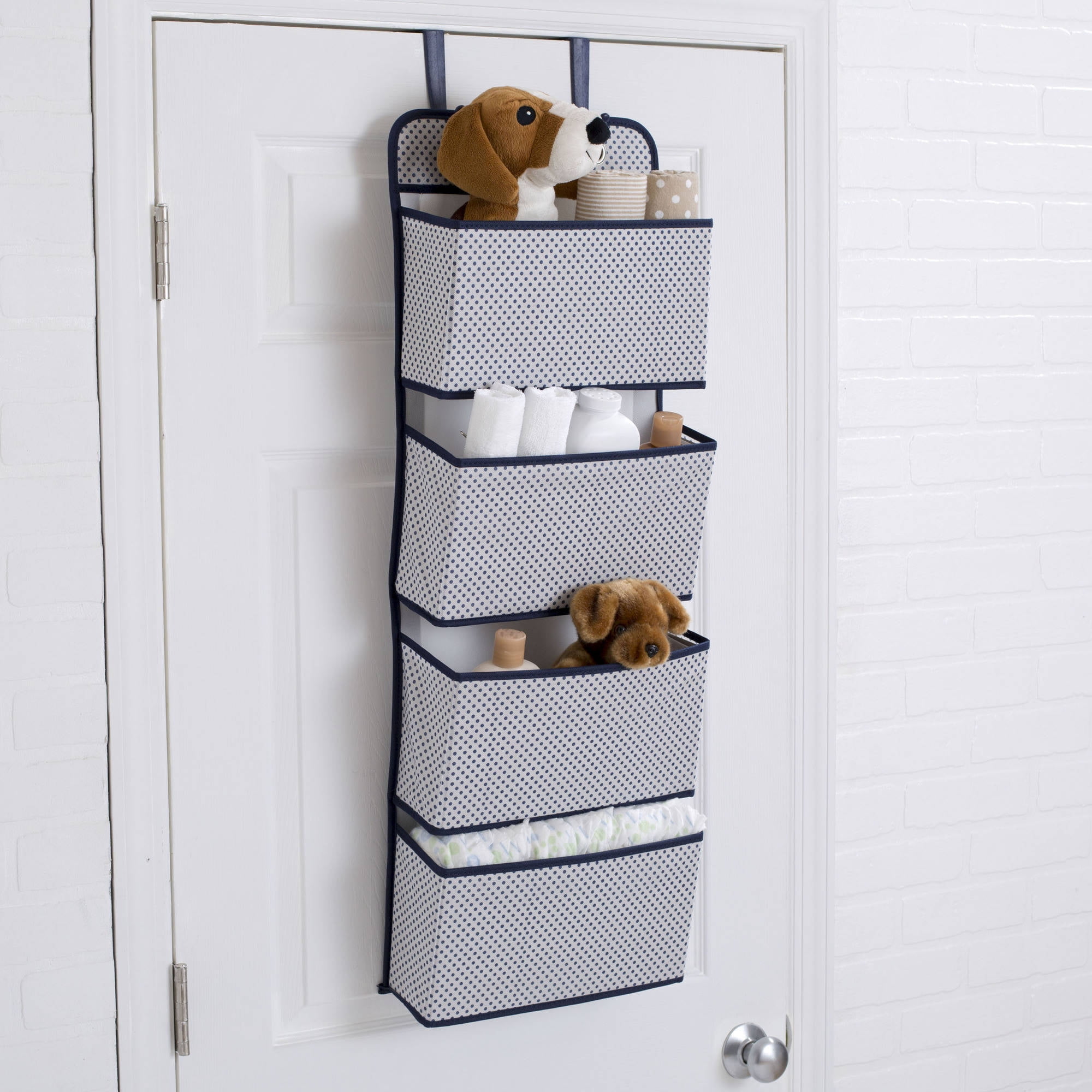 kids hanging organizer