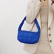 thumbnail image 1 of Bolsa Bolso acolchado de nailon con asa superior para mujer. bolso con cremallera para las axilas (azul) Ehuebsd Nuevos Originales, 1 of 9