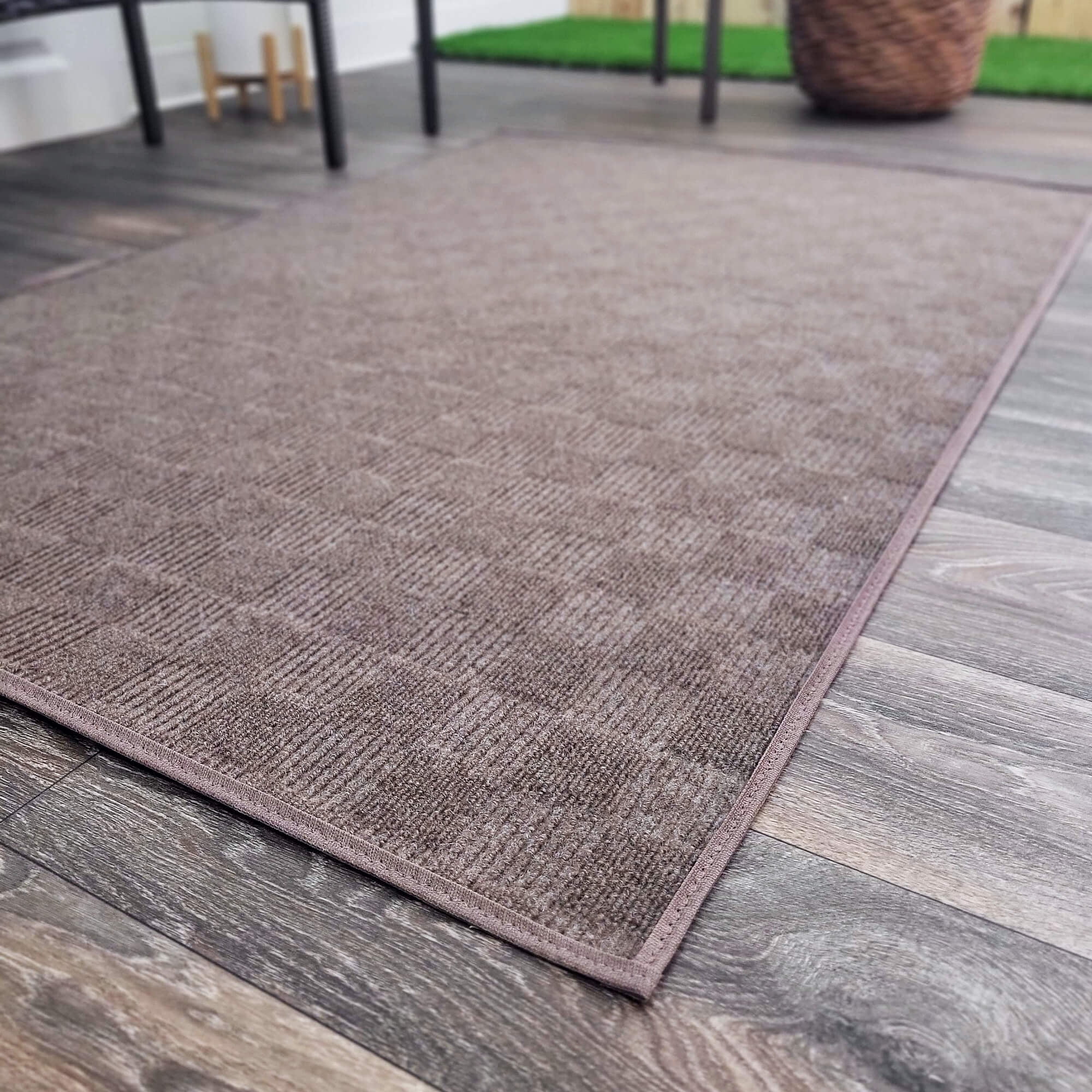 Koeckritz Rugs 2'x8' Espresso Patchwork Indoor/Outdoor Rug Soft, Durable & Easy to Clean
