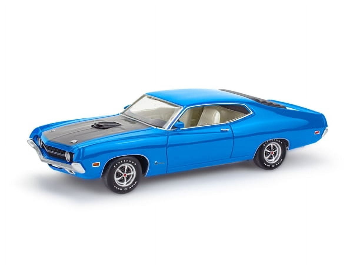 Revell 14534 1970 Ford Torino Cobra 1:25 scale 128-Piece Skill Level 4 Model Car Building Kit