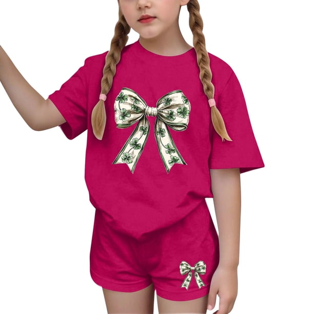 Vestido de manga corta para niños Día de San Patricio impreso de dos piezas Conjunto de cuello redondo con pantalones cortos, blusa de manga corta