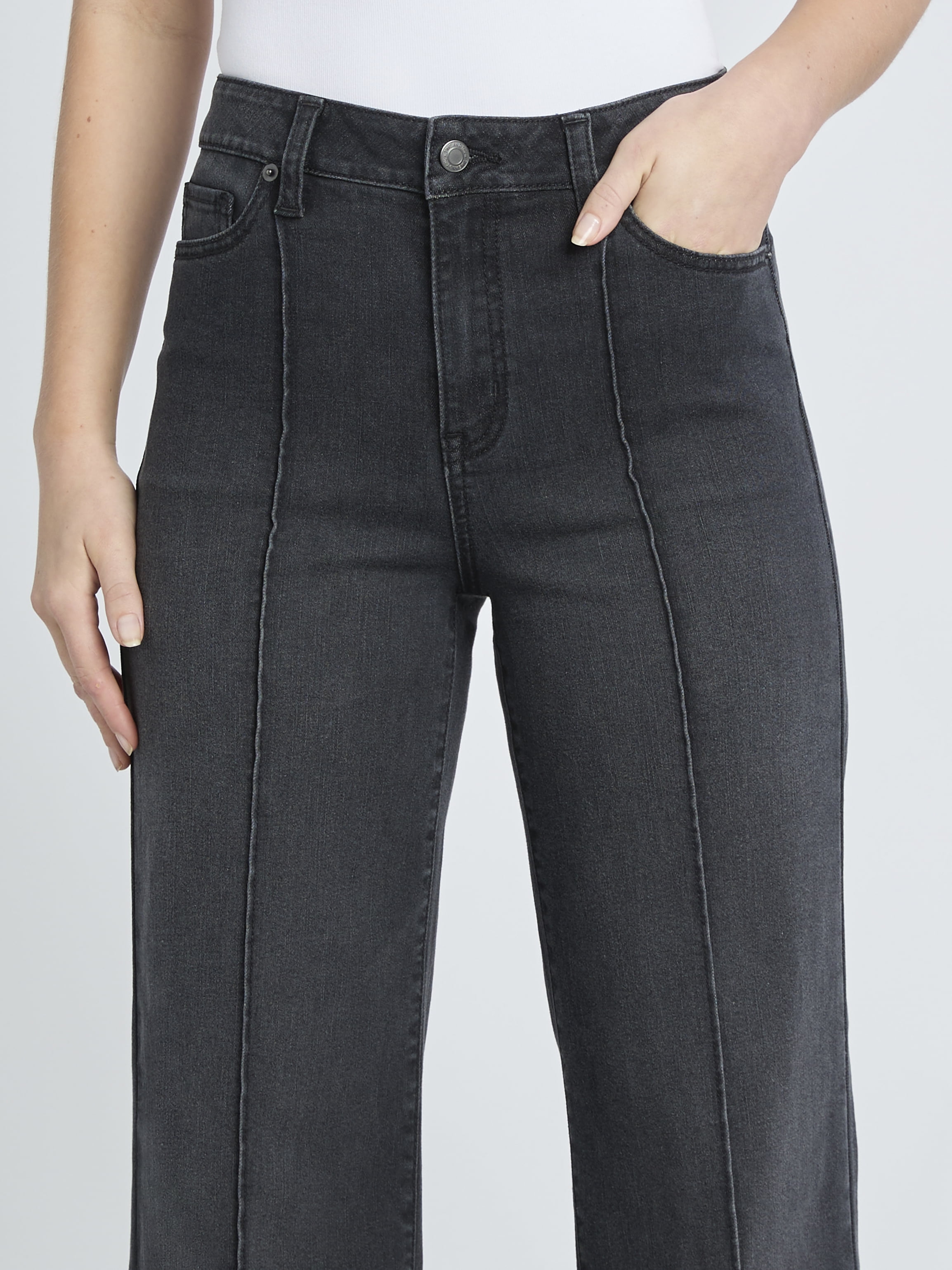 Time and Tru Women's Wide Leg Jeans with Seam Details, Inseam 31” Regular, Sizes 0-22