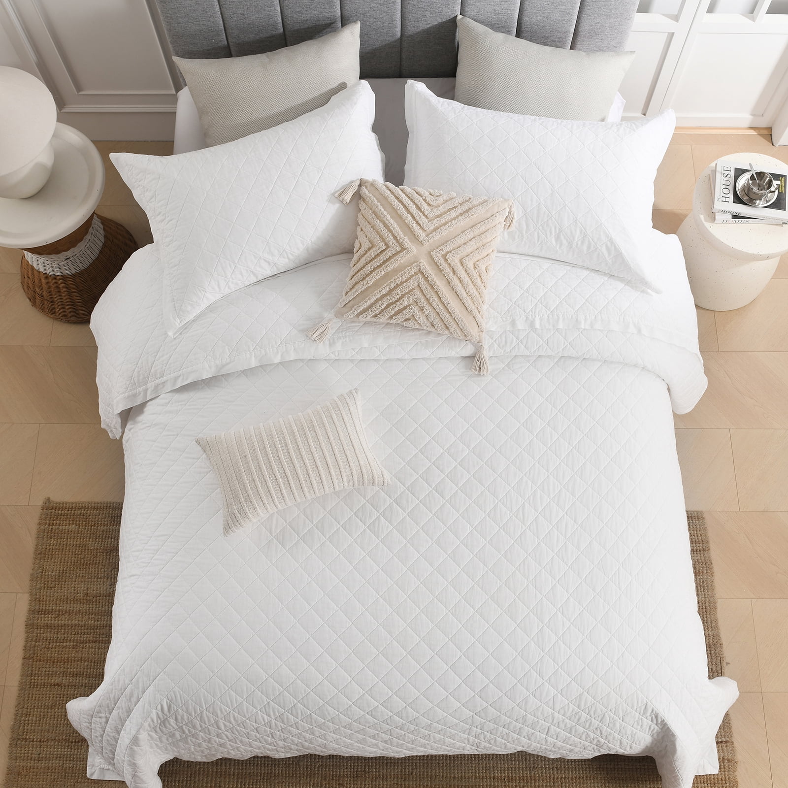 PANGUSHAN 100% Cotton Queen Quilt Set, Elegant Diamond Pattern Solid Color Queen Size Quilt Bedding Set Bedspreads, Reversible Quilted Lightweight Comforter, White Bed Spread for Queen Bed, 3pcs