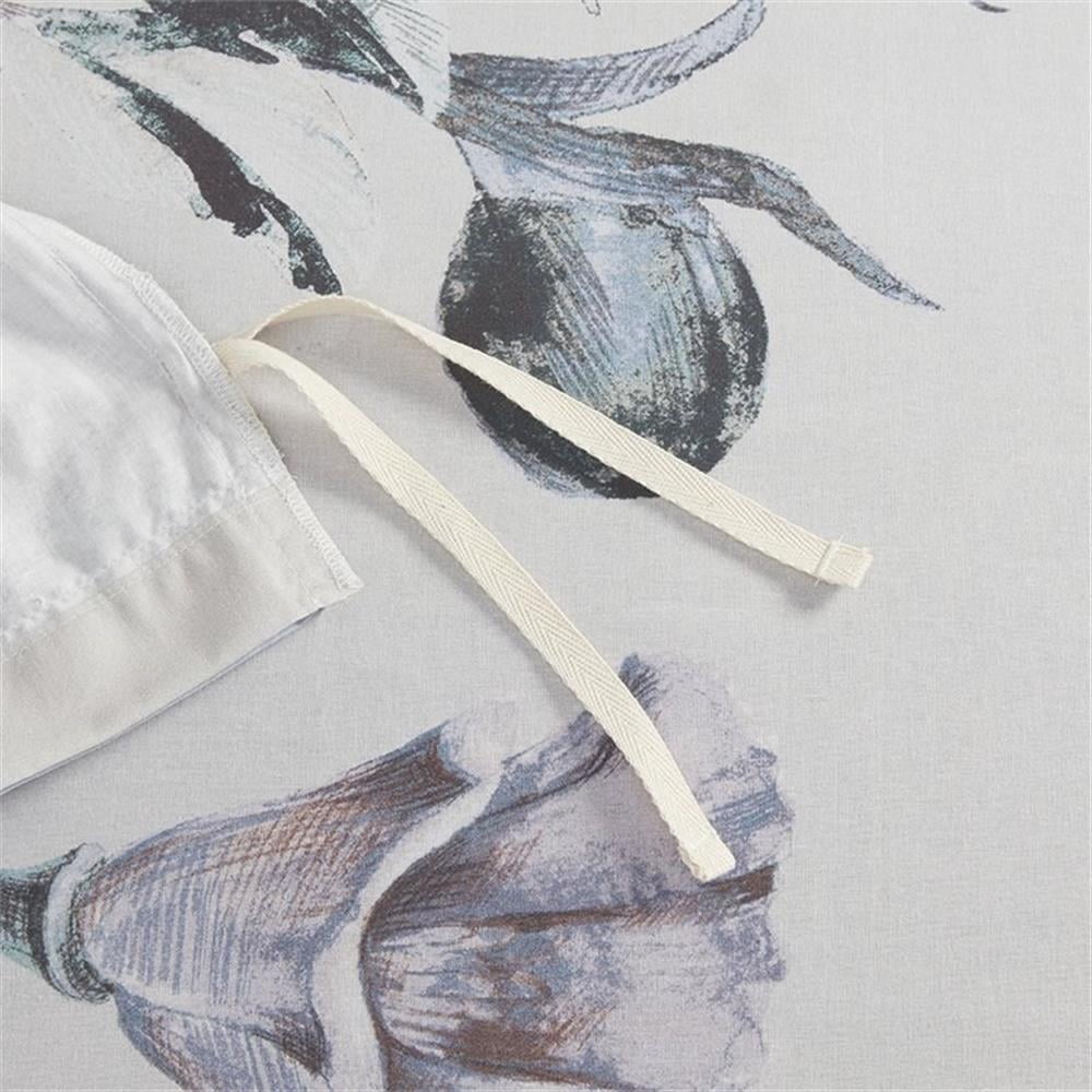 Pemberly Row 90" 3-Piece Cotton Printed Duvet Cover Set in Blue