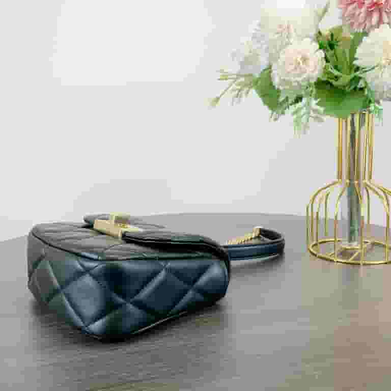 ショルダーバッグ・ポシェット Kate Spade Carey Quilted Micro Flap Crossbody KJ956 Kate Spade KJ956 Carey Quilted Micro Flap Crossbody IN Black