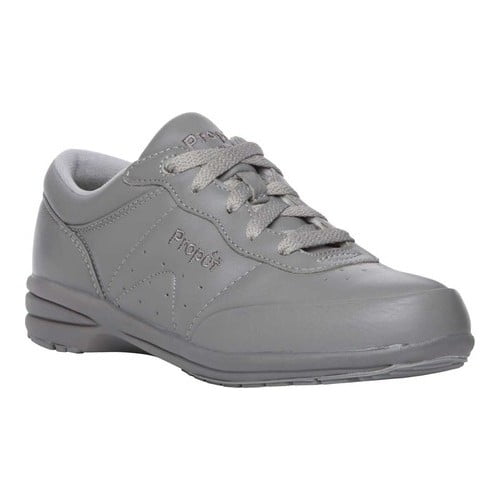 propet slip resistant shoes
