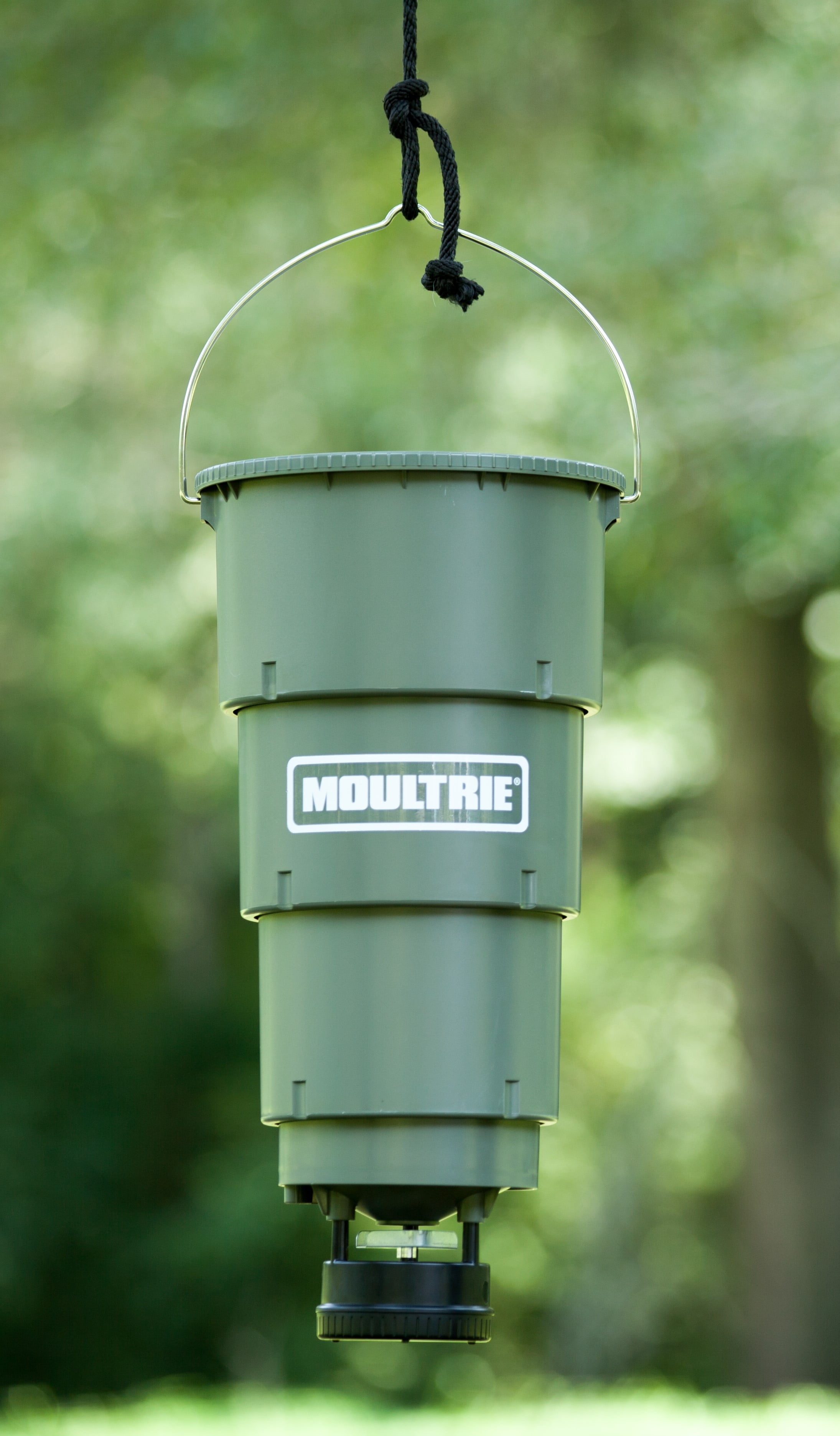 Moultrie Hanging Deer Feeder with Programmable Digital Timer 5-Gallon Capacity 