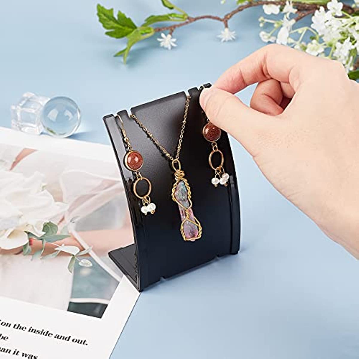 10 PCS Curved Necklace Display Stand Plastic Long Chain Necklace Holder  Stand Jewelry Showcase Stand for Pendant Hook Earrings Jewelry Showing  Retail Selling and More 