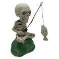 thumbnail image 2 of HUASHENG Statue de Pêche Squelette Figurine Résine Ornements d'Halloween pour Extérieur, Style Gothique Sculpture Décorative de Pêche Squelette, 2 of 5