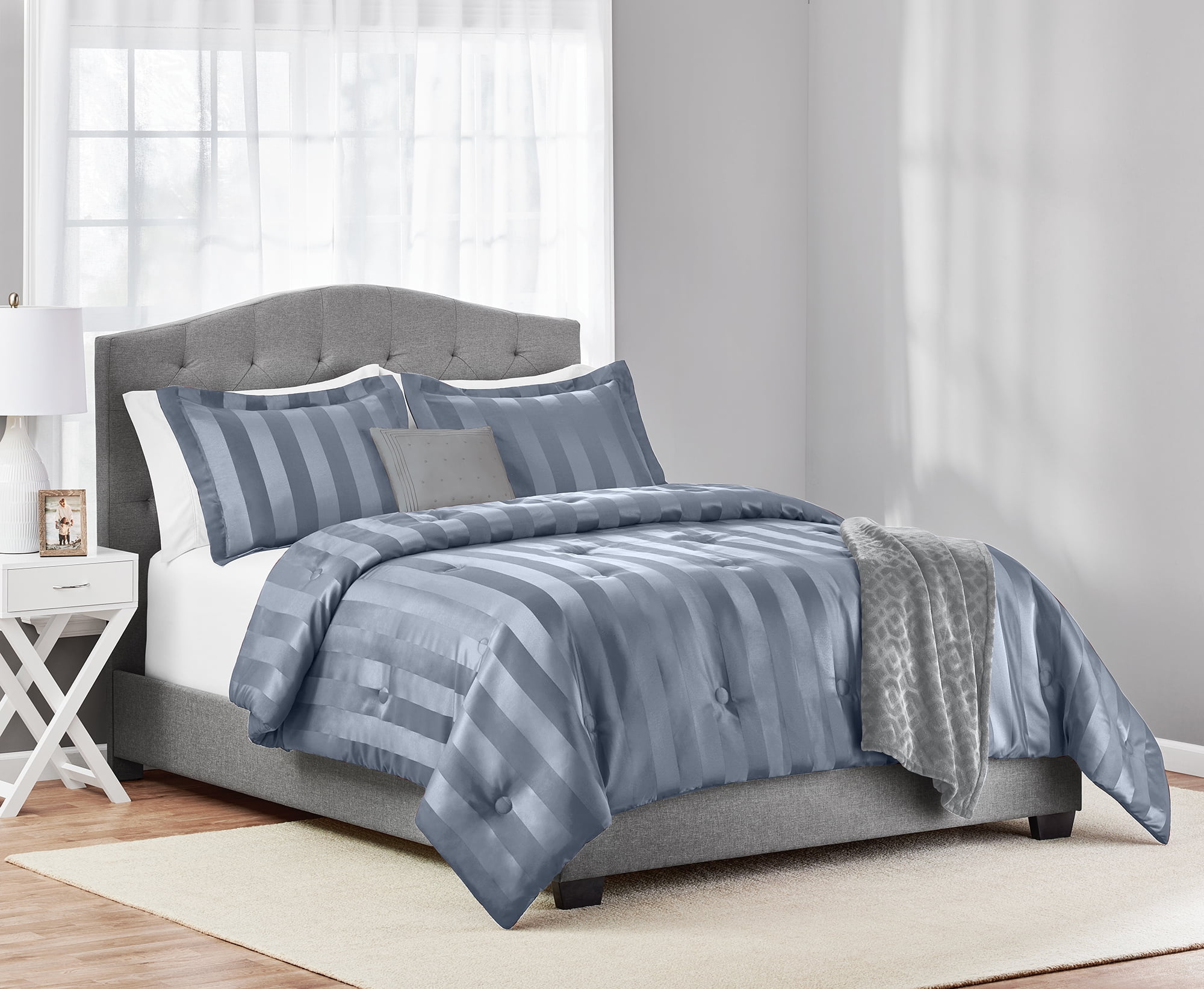 Mainstays 5-Piece Blue Damask Stripe Comforter Set, Full/Queen