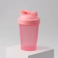 thumbnail image 5 of Botella mezcladora con batidora Vaso mezclador clásico de acero inoxidable con parte superior en forma de bucle: perfecto para batidos de proteínas y preentrenamiento, 5 of 5