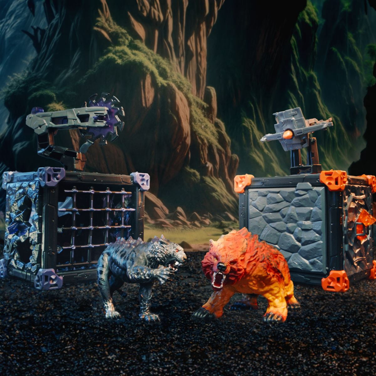 Schleich Eldrador Creatures - Battle Cave with Lava Bear Playset - Interactive Cave with Pretend Weapon, Trap and Monster Figurine - Fantasy Toys for Kids Ages 7+ | 42732