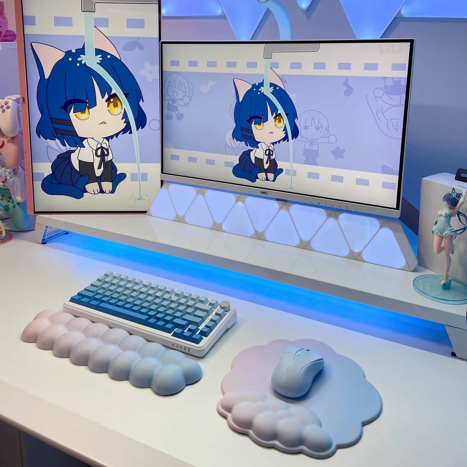 MiFuny Cloud Wrist Rest & Mouse Pad Set, Ergonomic Pillow Support  Fits 61-96% Layout,size 370x105x25mm, Waterproof