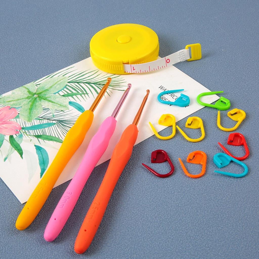 58 Pieces Portable Crochet Starter Kits Beginners Crochet Kits Crochet Yarn and Crochet Hook Set for Making Bag, Gloves