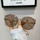 thumbnail image 3 of Gafas de sol para mujer, moda callejera, playa disco, protección UV, personalidad de verano, moda, cara pequeña, 3 of 6