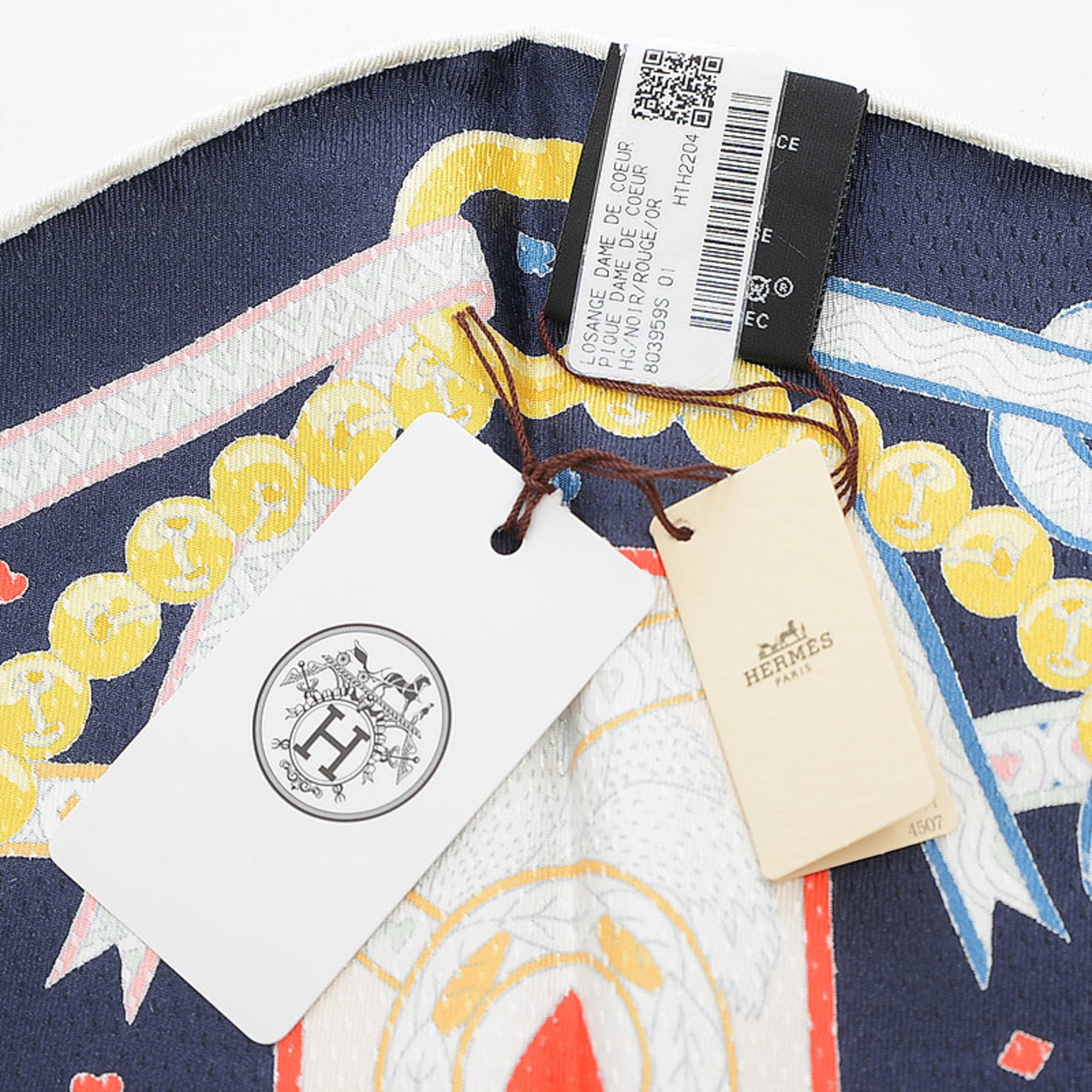 Authenticated Used Hermes Losange Nano Scarf Dame de Coeur Queen