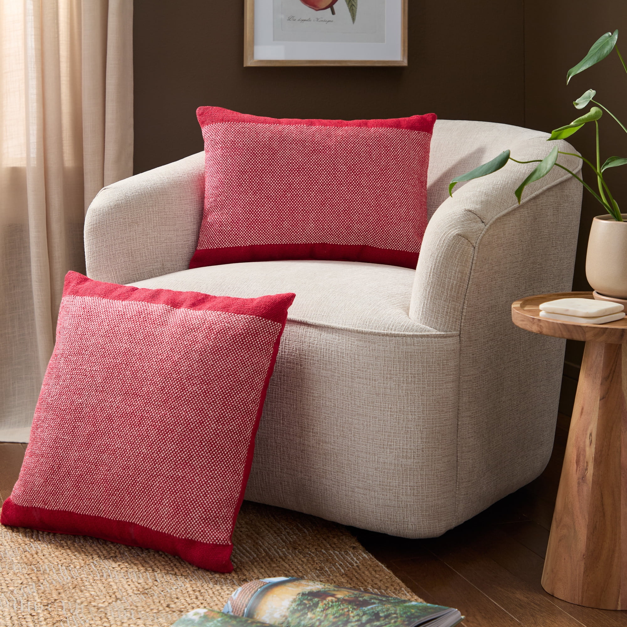 TOWN & COUNTRY TERRA Alara Solid Border Handcrafted Indoor Outdoor Decorative Pillow, 100% Recycled Materials, UV Fade Resistant, Water Repellent, Red/Ivory, 14"x20"