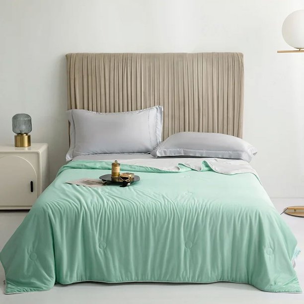 Edredón de aire acondicionado para verano, manta refrescante de seda helada de Color puro, colcha fría ligera y suave de tamaño doble/King