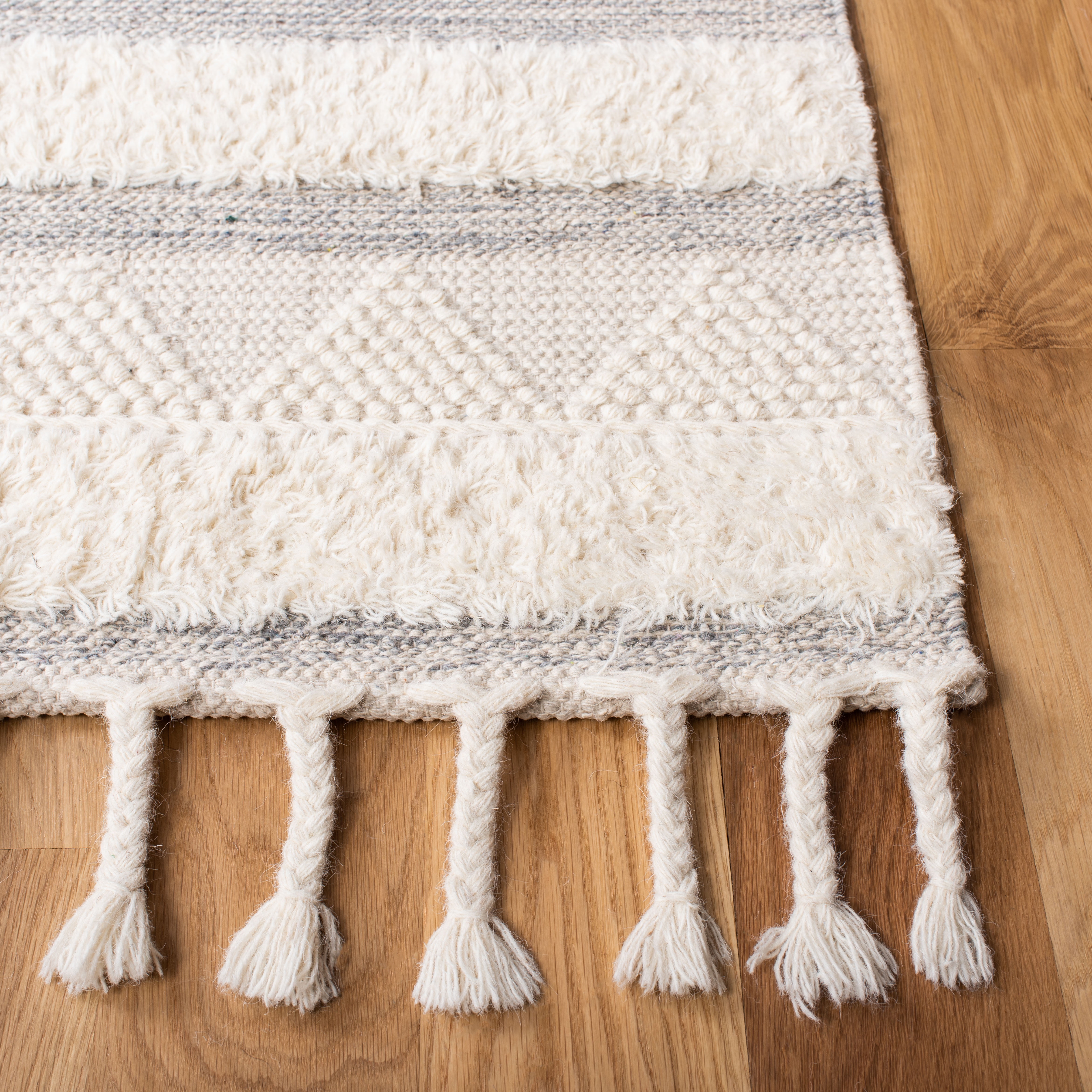 Safavieh Kenya Winchester Striped Wool Area Rug, Ivory/Gray, 3' x 5'