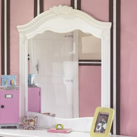 Signature Design By Ashley Furniture Exquisite Bedroom
